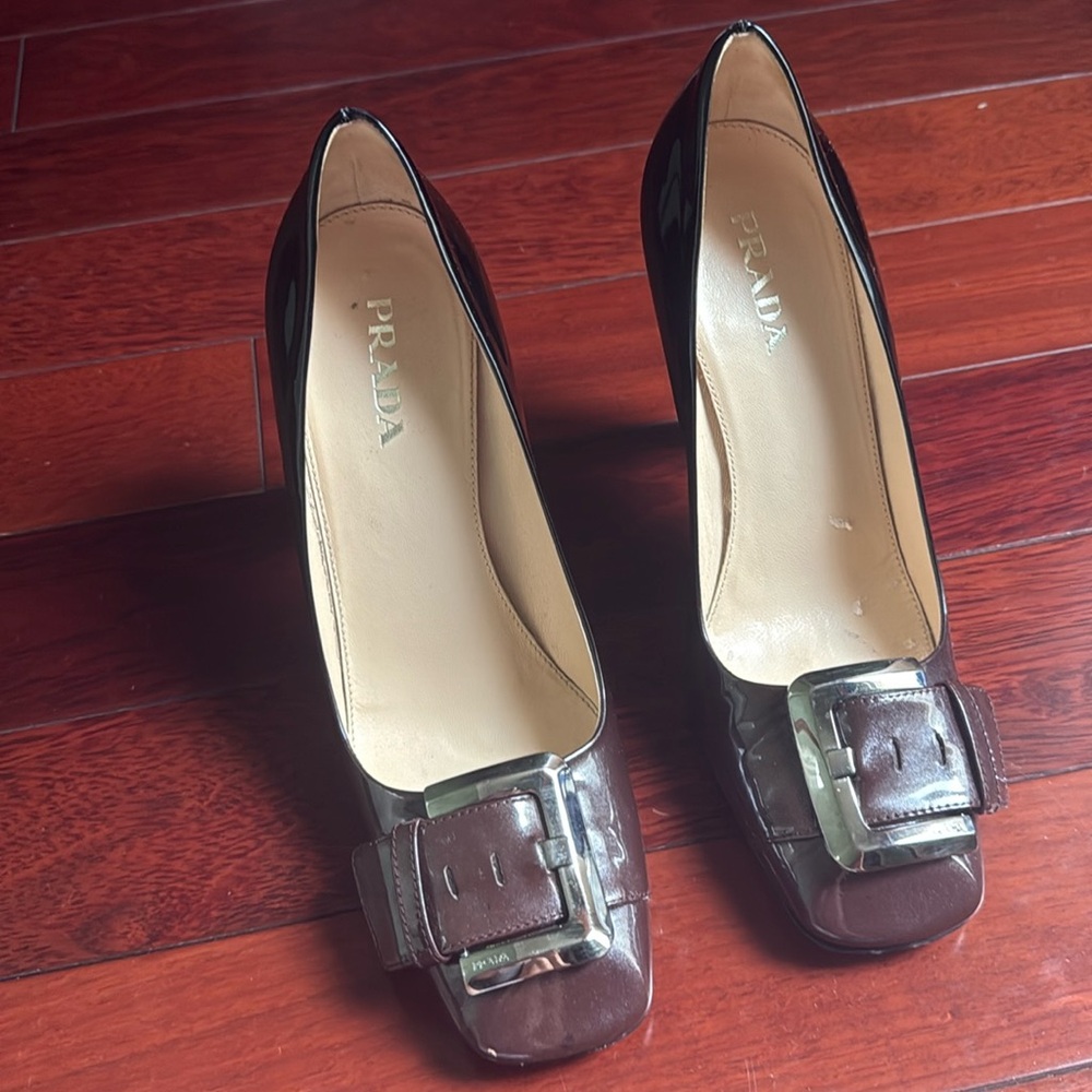 Prada shoes size 39. 4 inch heel
